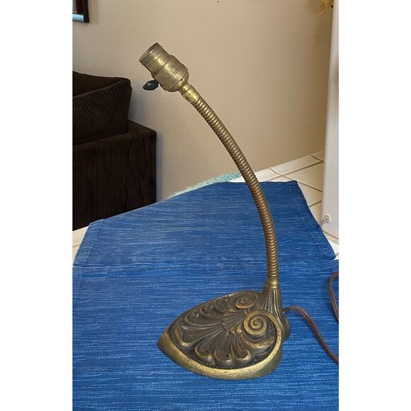 Vintage Gooseneck Cast Iron Art Deco Ornate Base Industrial Table Desk Lamp 7B - Picture 3 of 6